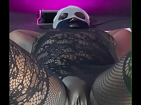 黑人喷水者利用性爱机器达到多次高潮