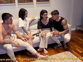 双插四人组情侣交换纹身美女和大鸡巴