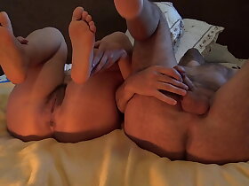 真正的继母在继子旁边自慰