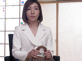 首次拍摄已婚女性纪录片 花村千寻